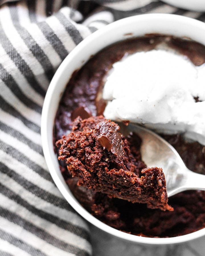 A spoonful of cooked mug brownie.