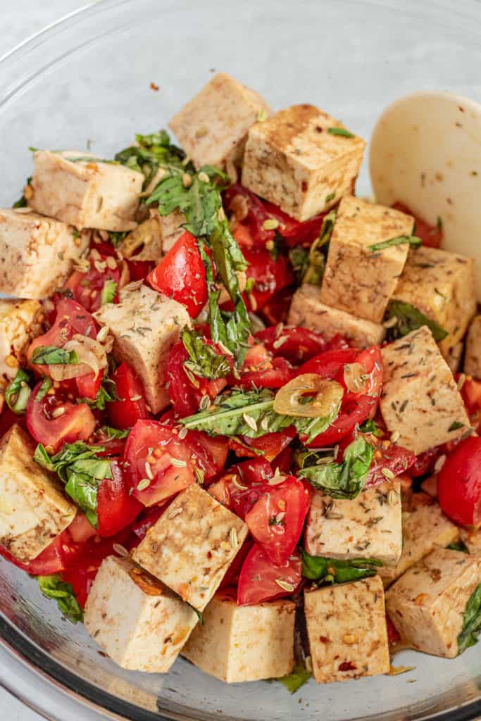 Sautéed tofu mixed together with fresh basil, tomatoes, herbs and balsamic vinegar.