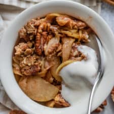 Easy Baked Apple Oatmeal