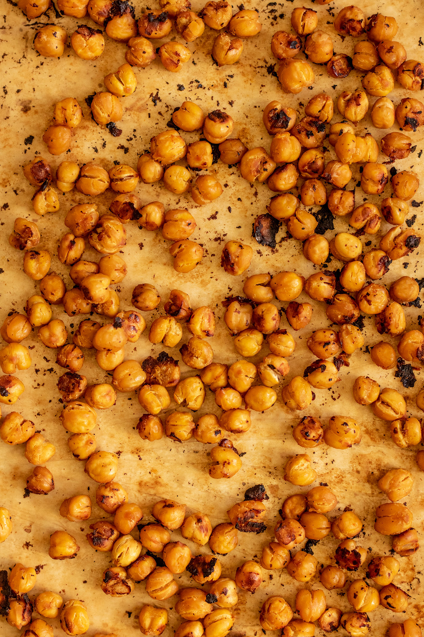 Roasted chickpeas out of the oven.